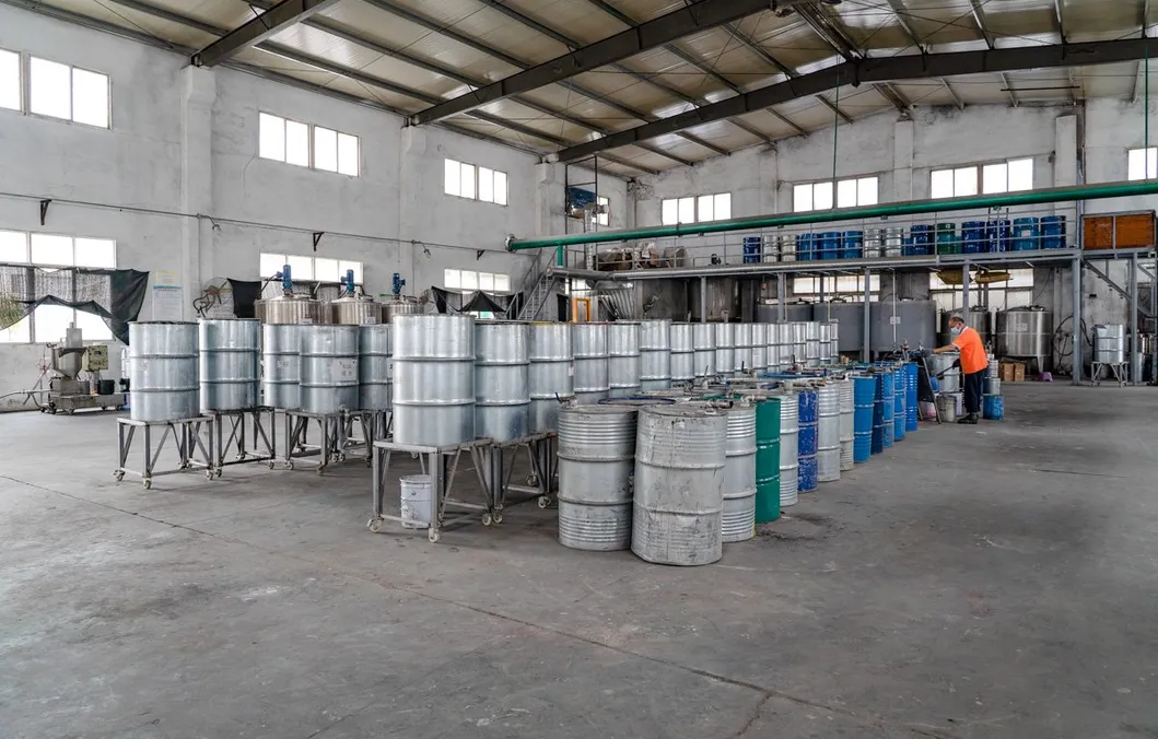 1K Color Car Paint, Refinish Paint, White, High Hiding Power, Less Than 2% in Metallic Paint.