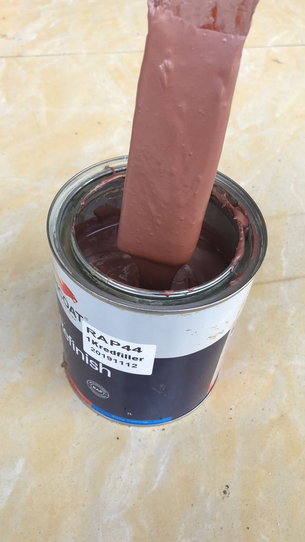 Salt Spray Resistance Refinish 4kg Round Tin Package Polyester Putty (CHPO) Automotive Paint Filler for Cars